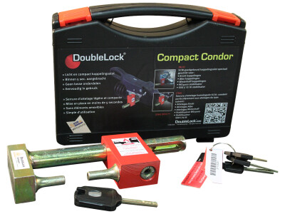 Compact Condor SCM (Knott, Winterhoff, Albe Berndes) verpakt in koffer